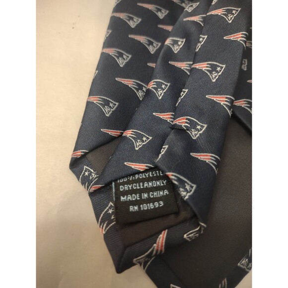 New England Patriots Men’s Tie NFL Football Team Neck Tie - Picture 5 of 6